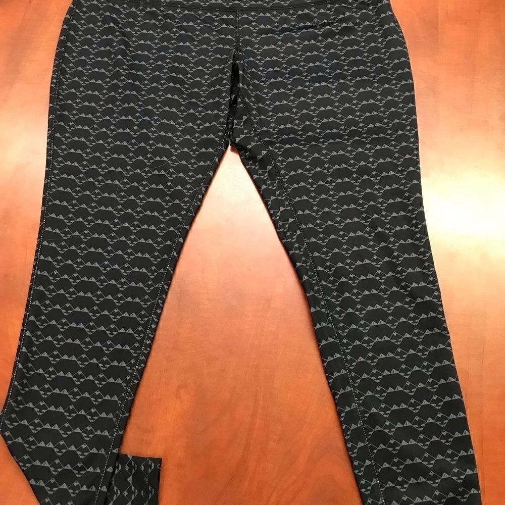 Black leggings !  